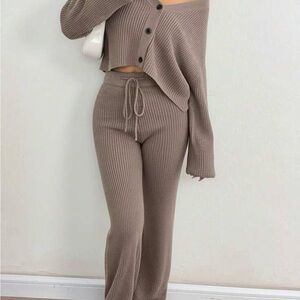 SHEIN Off-the-Shoulder Tan Sweater Set